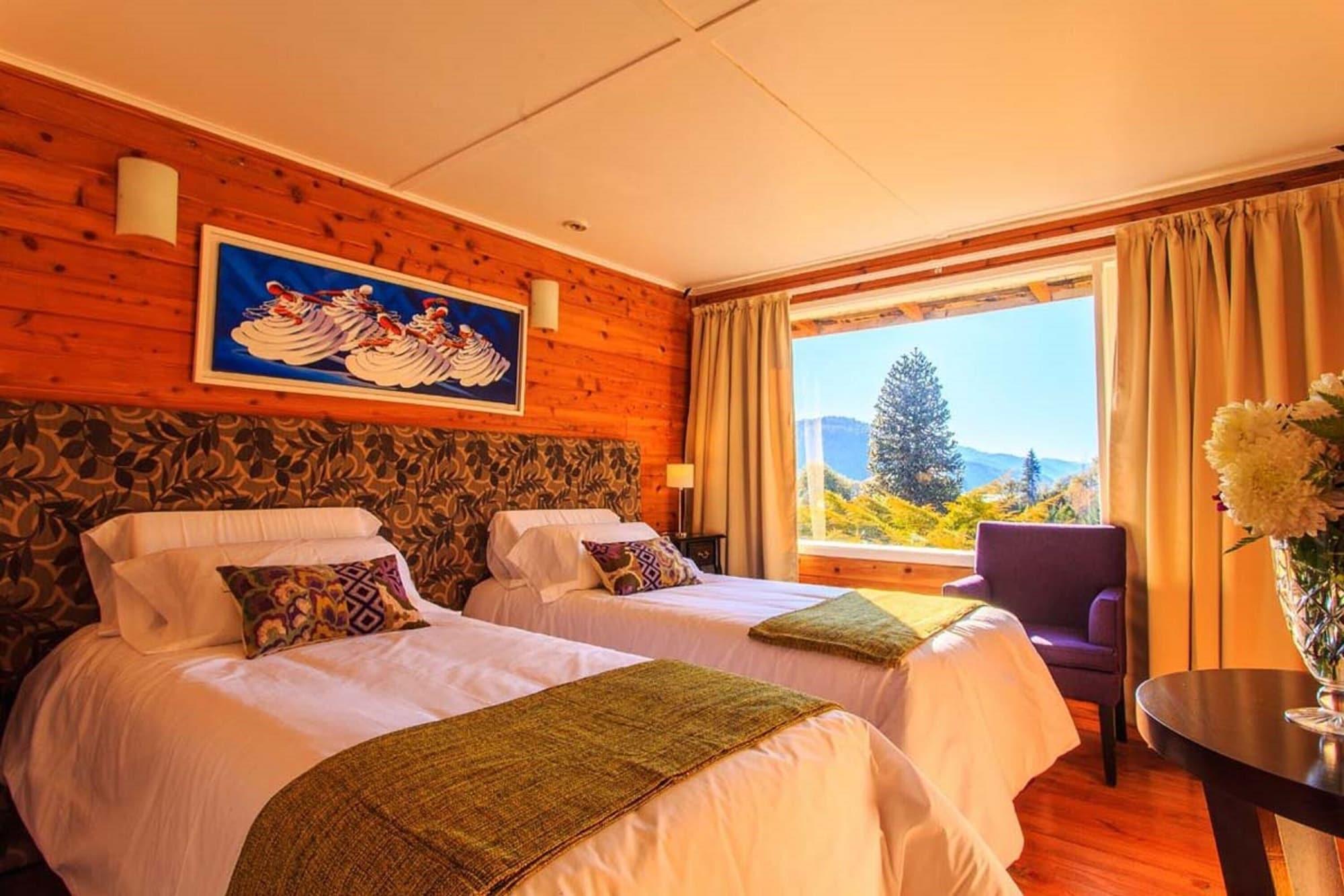 Faraway Hotel บียาลาอังกอสตูรา ภายนอก รูปภาพ